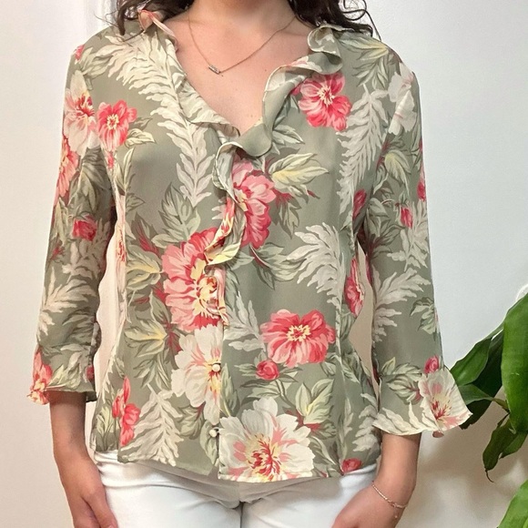 Jones New York Luxury Silk Floral Ruffle Blouse Size Medium - Picture 7 of 8